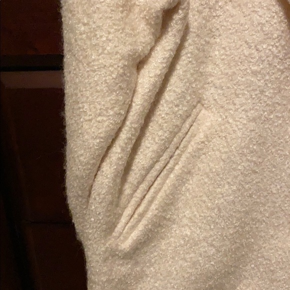 Women’s Pea Coat - Picture 5 of 8